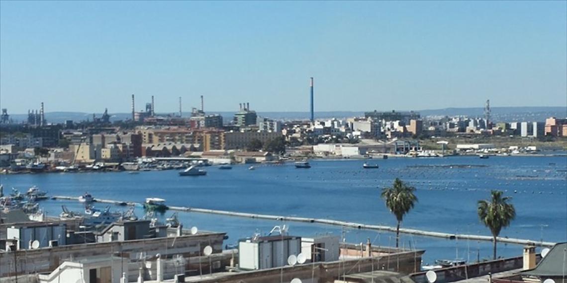 Una veduta del Mar Piccolo