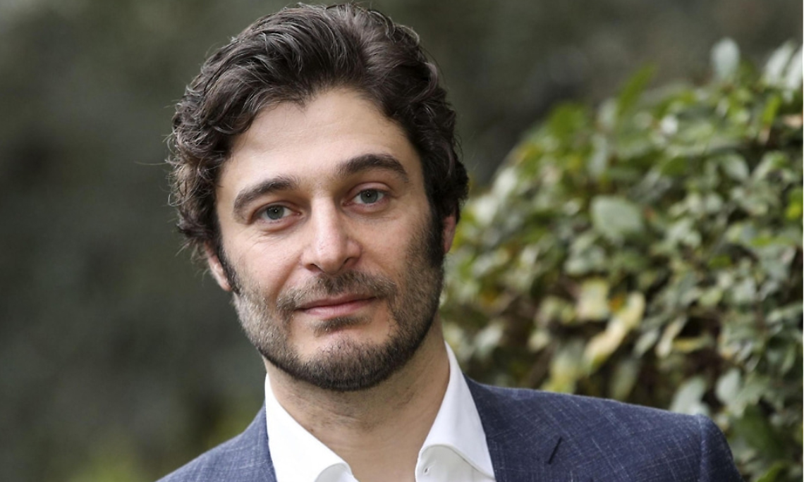 Lino Guanciale, il commissario Ricciardi