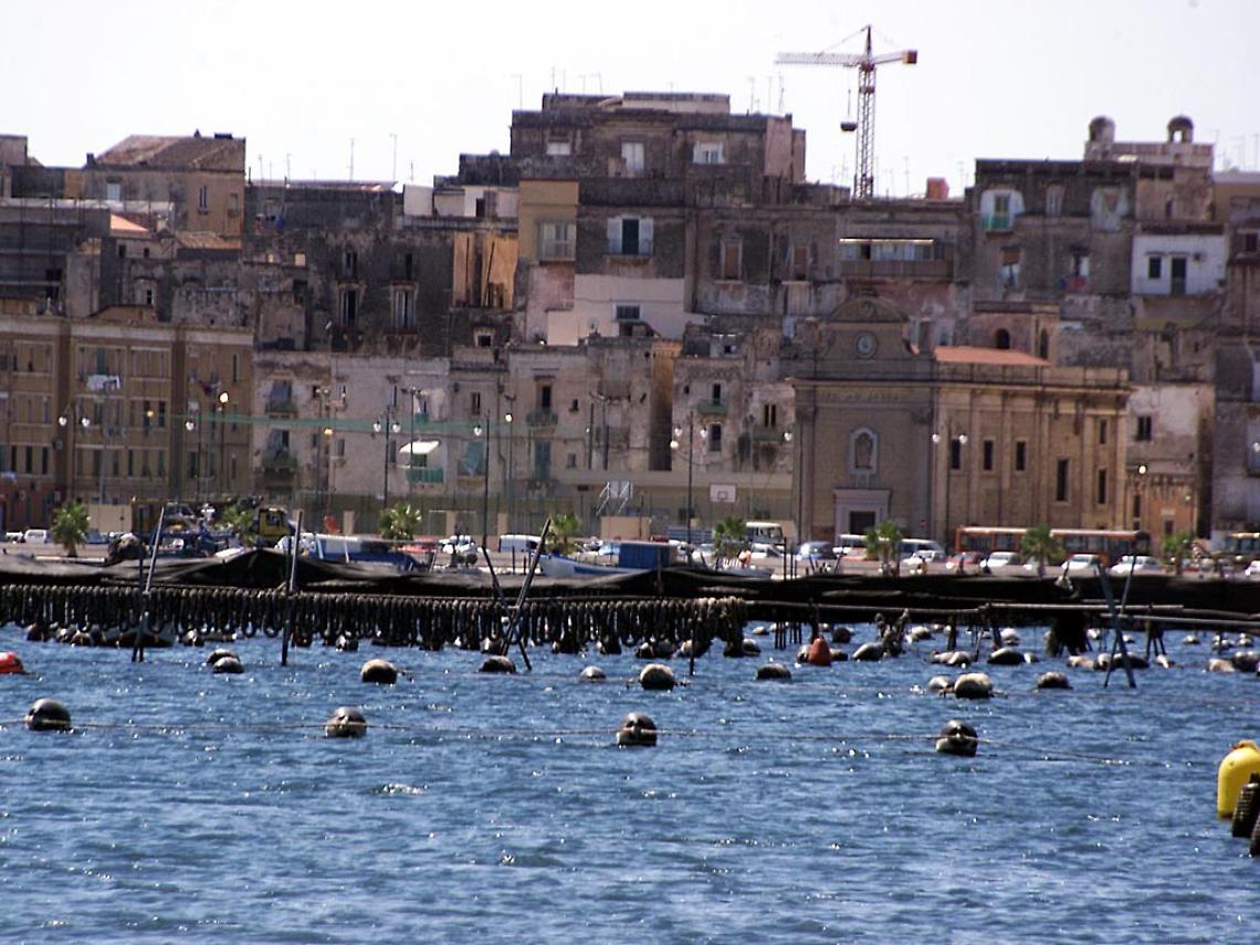 La cittÃ  vecchia vista dal mare