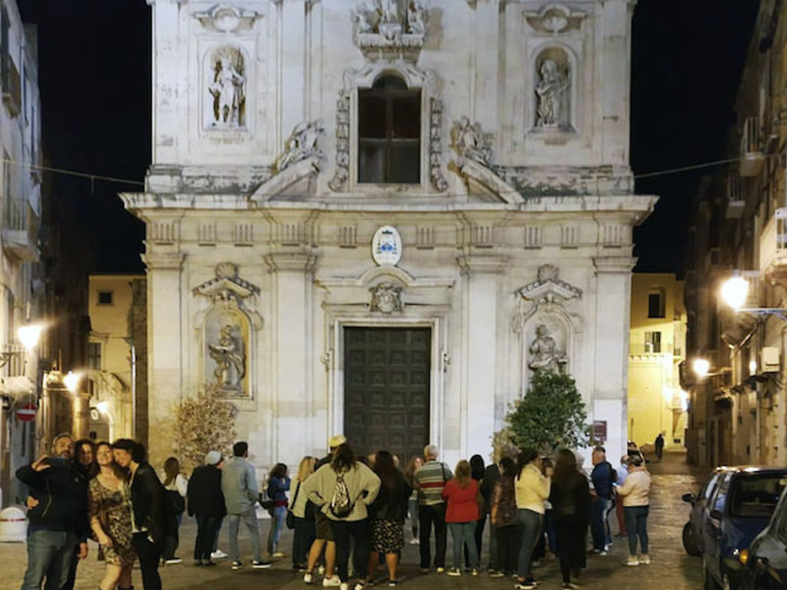 Uno scorcio della Città Vecchia di notte