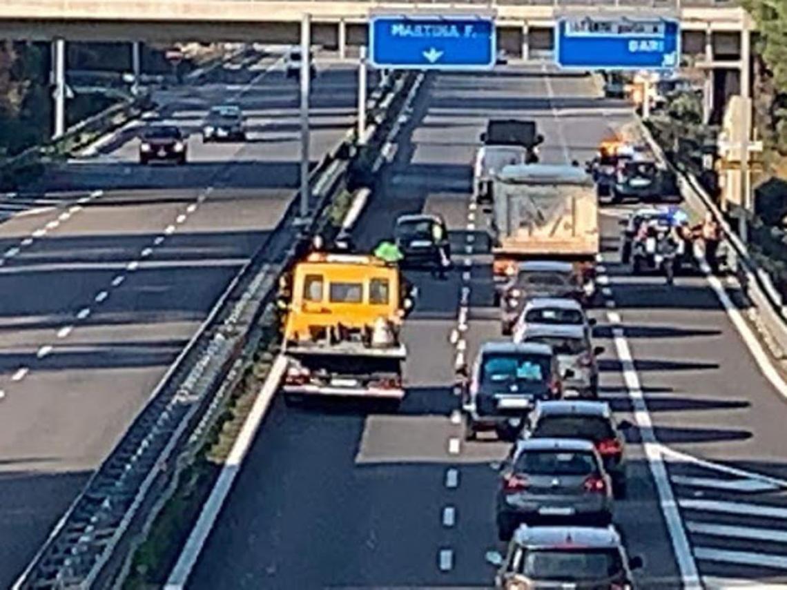 Contromano sul ponte Punta Penna - Foto Francesco Manfuso