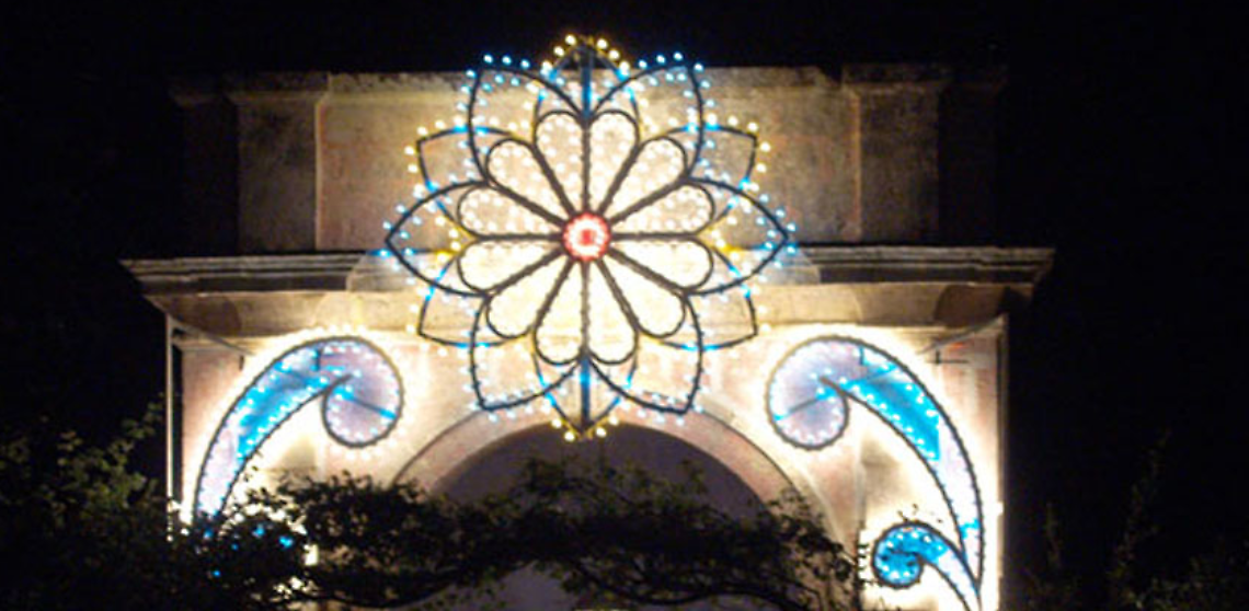 Ginosa, un Natale con l’arte delle luminarie pugliesi