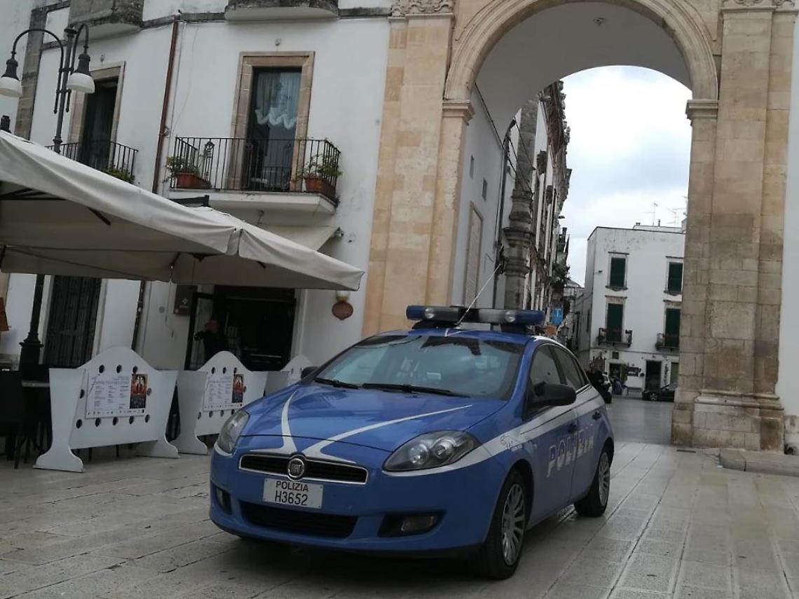 Una volante della Polizia a Martina Franca