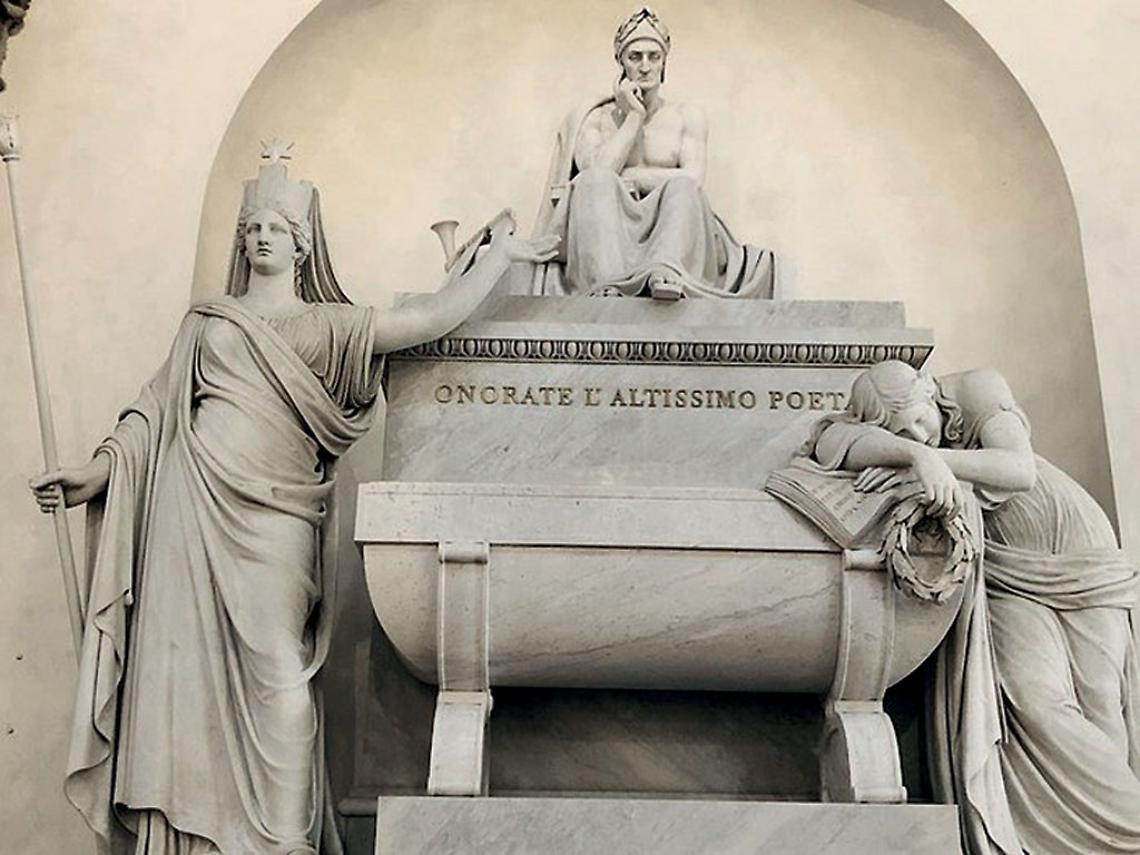 Cenotafio di dante in Santa Croce, a Firenze