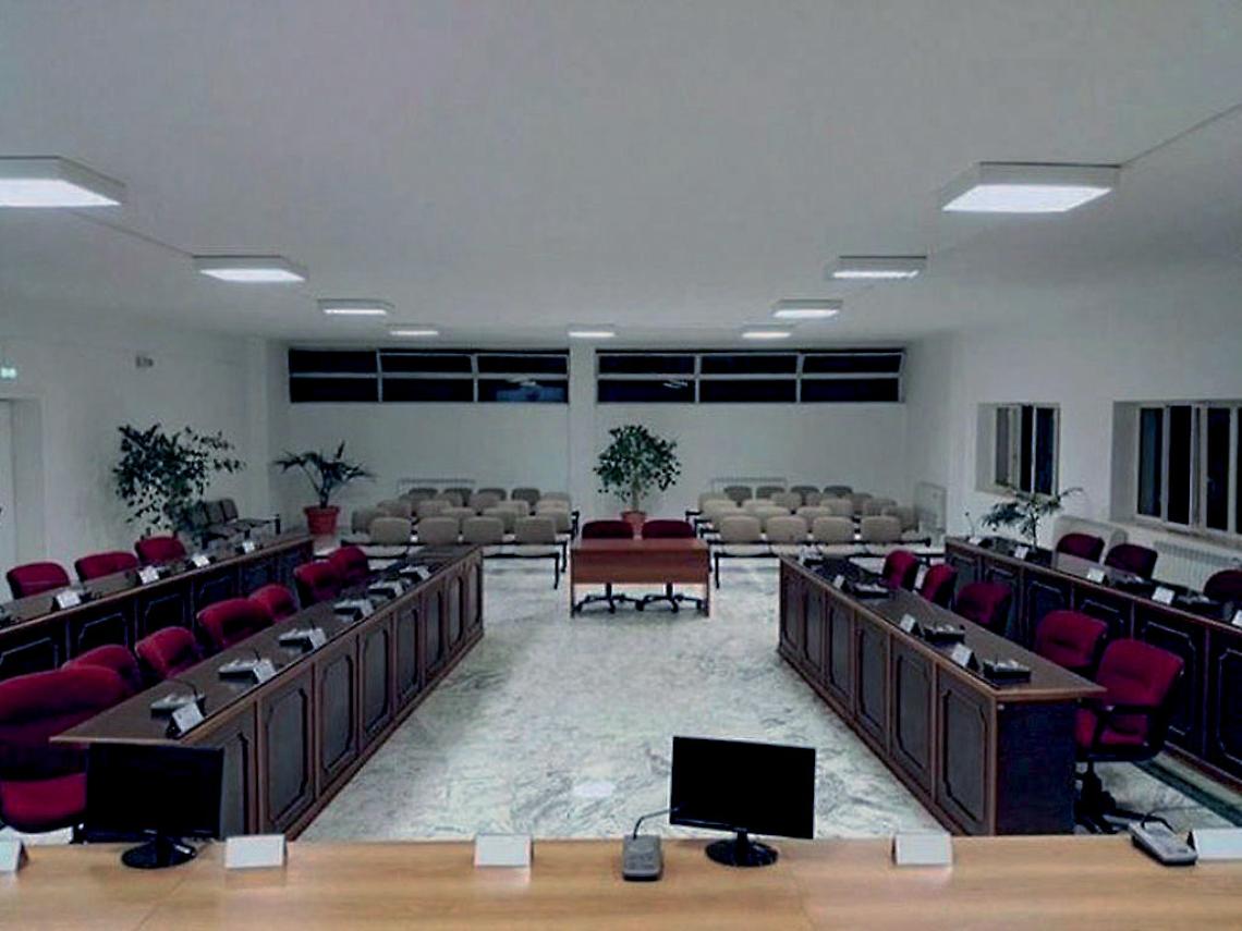 La sala consiliare di Grottaglie
