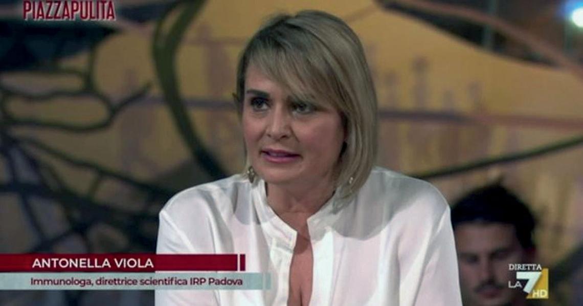 L&rsquo;immunologa Antonella Viola nel mirino dei no vax