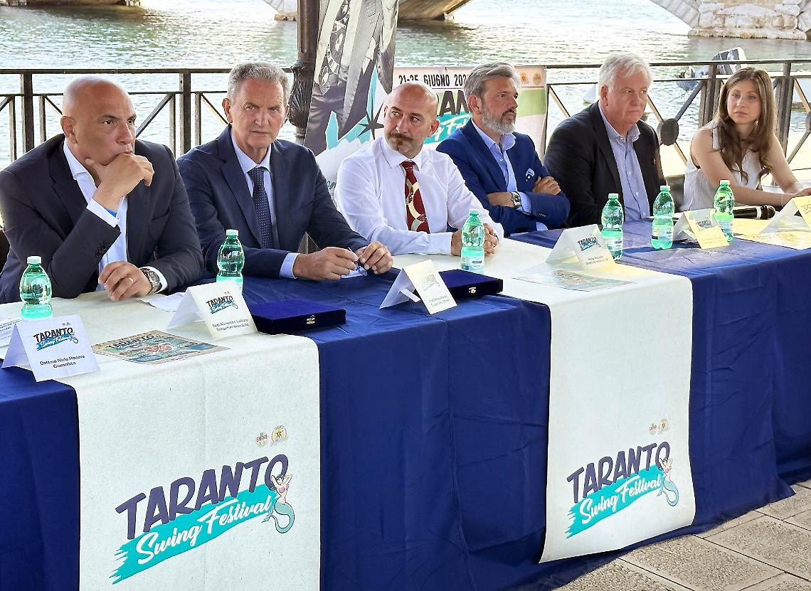 La presentazione della quarta edizione del "Taranto swing Festival"