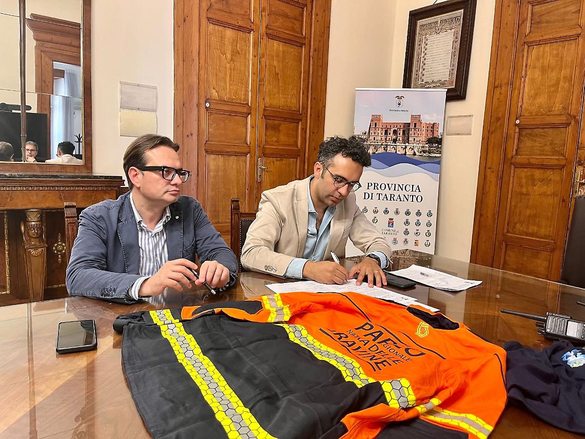 La firma della convenzione