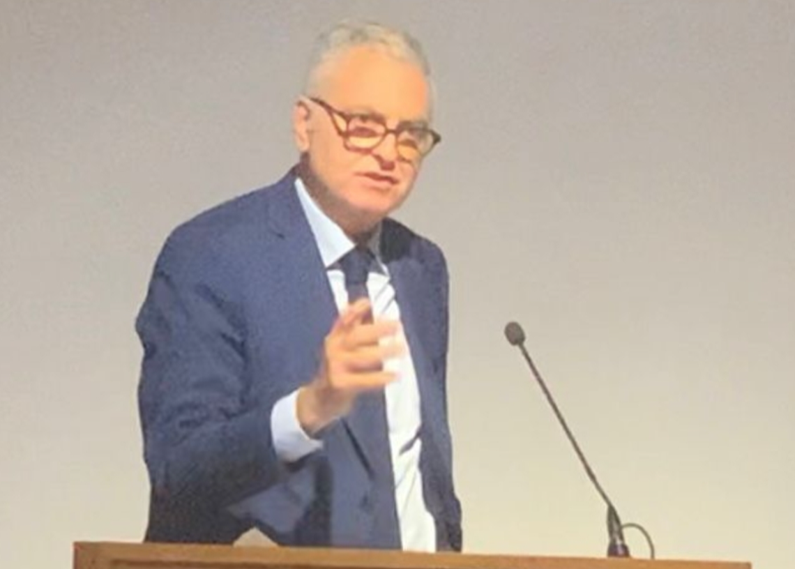 L'OSSIMORO DEL COCNCORSO ESTERNO