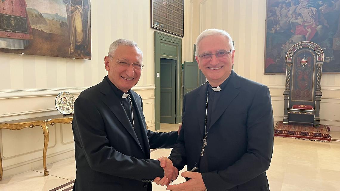 Mons. Filippo Santoro e Mons. Ciro Miniero - foto Francesco Manfuso