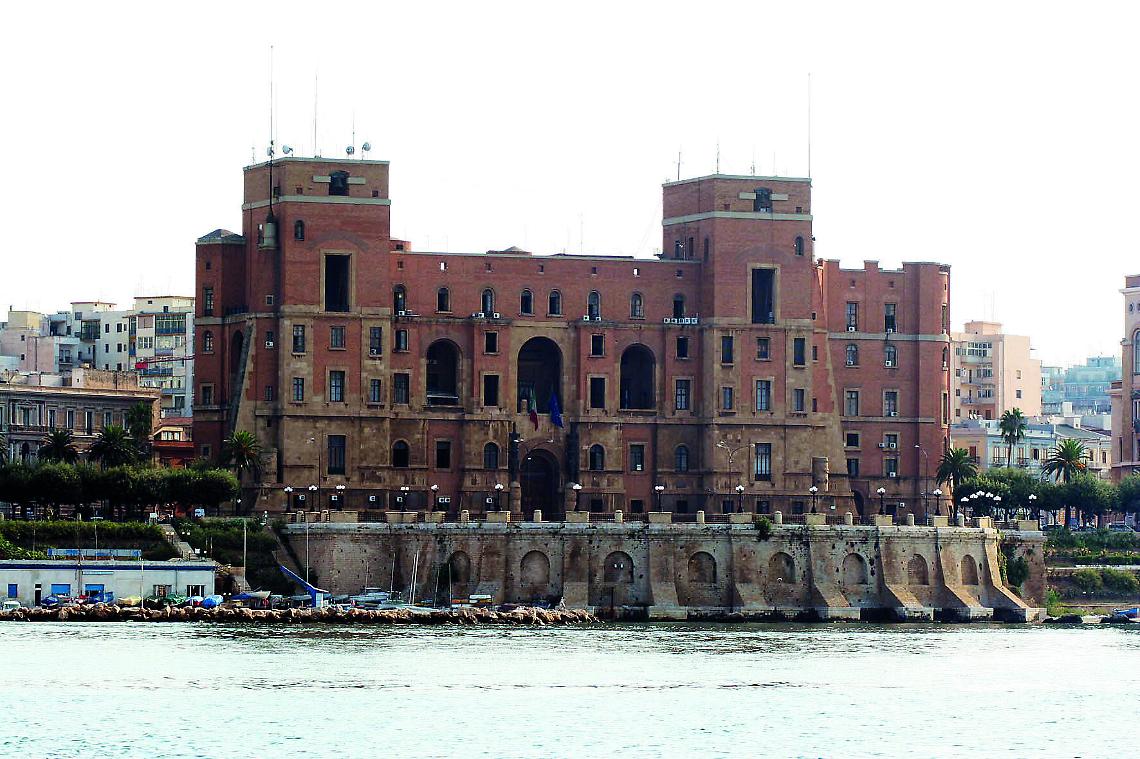 Palazzo del Governo, sede della Provincia di Taranto