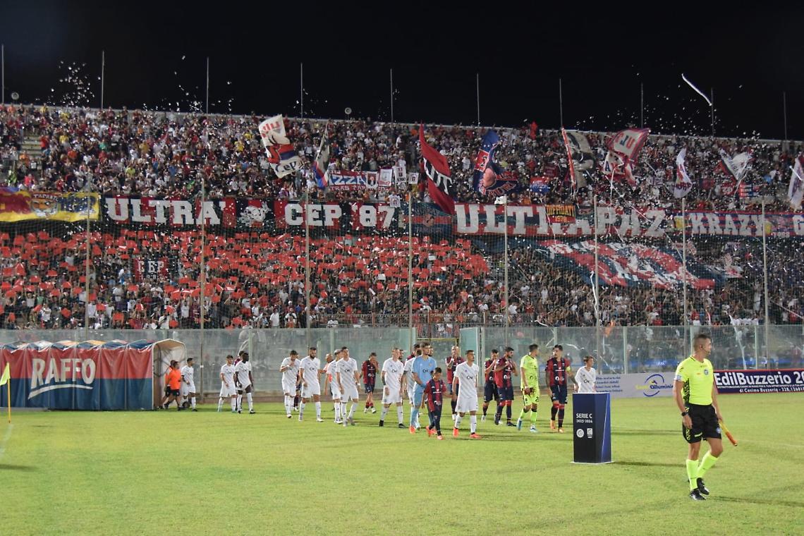 Rossoblù, debutto entusiasmante