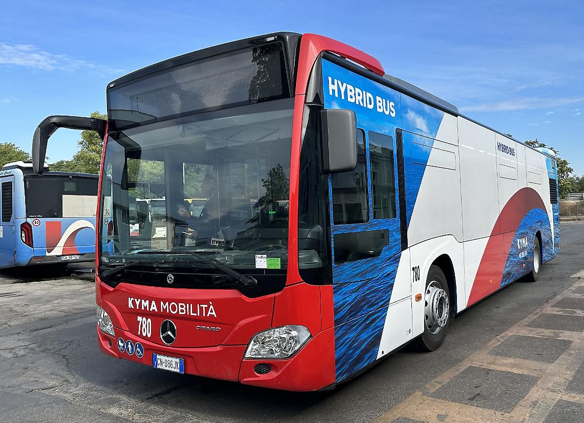 Un autobus di Kyma Mobilità