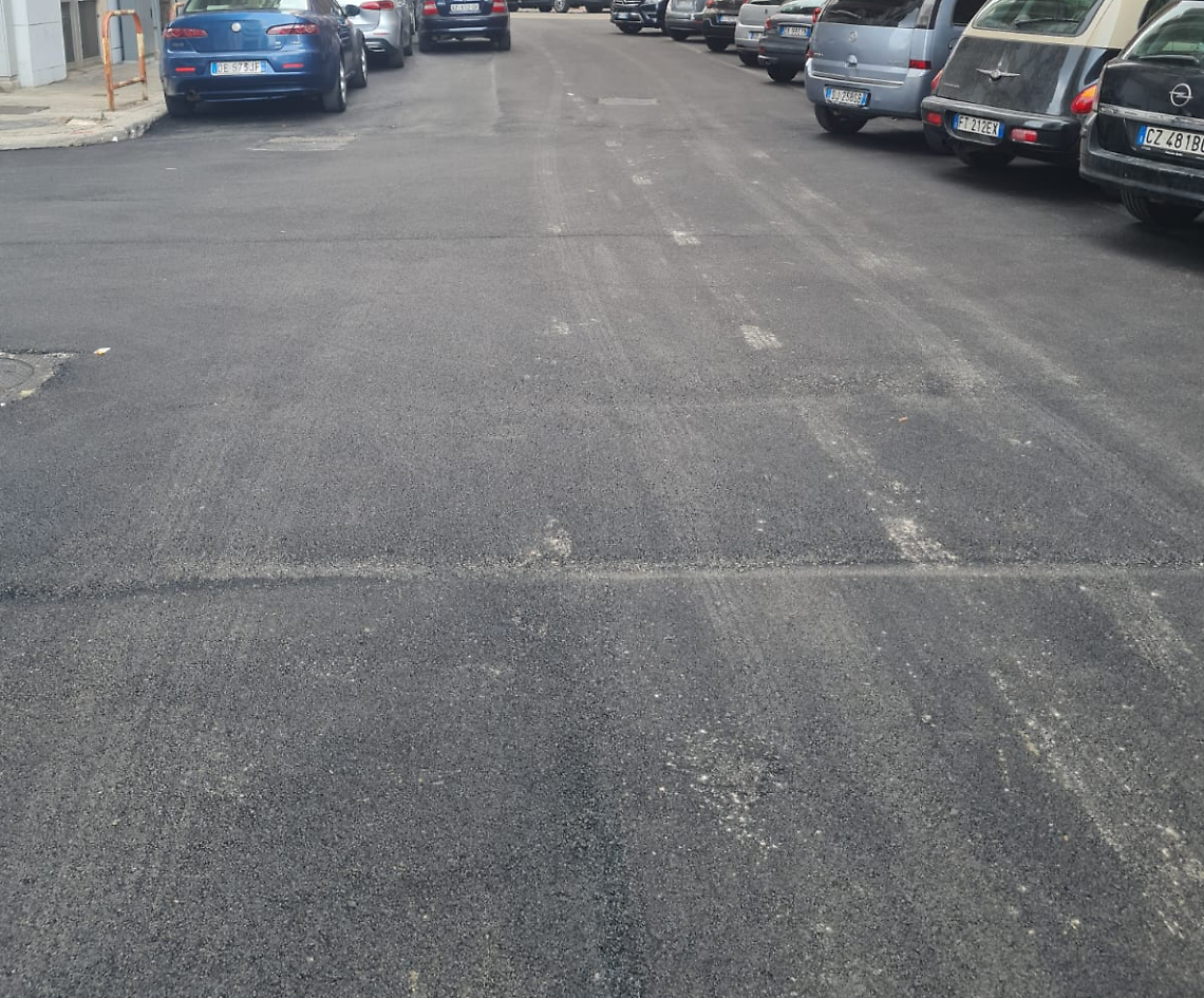 Asfalto zona Bestat