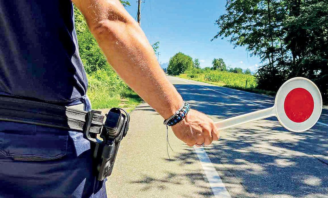 Posto di blocco della Polizia di Stato
