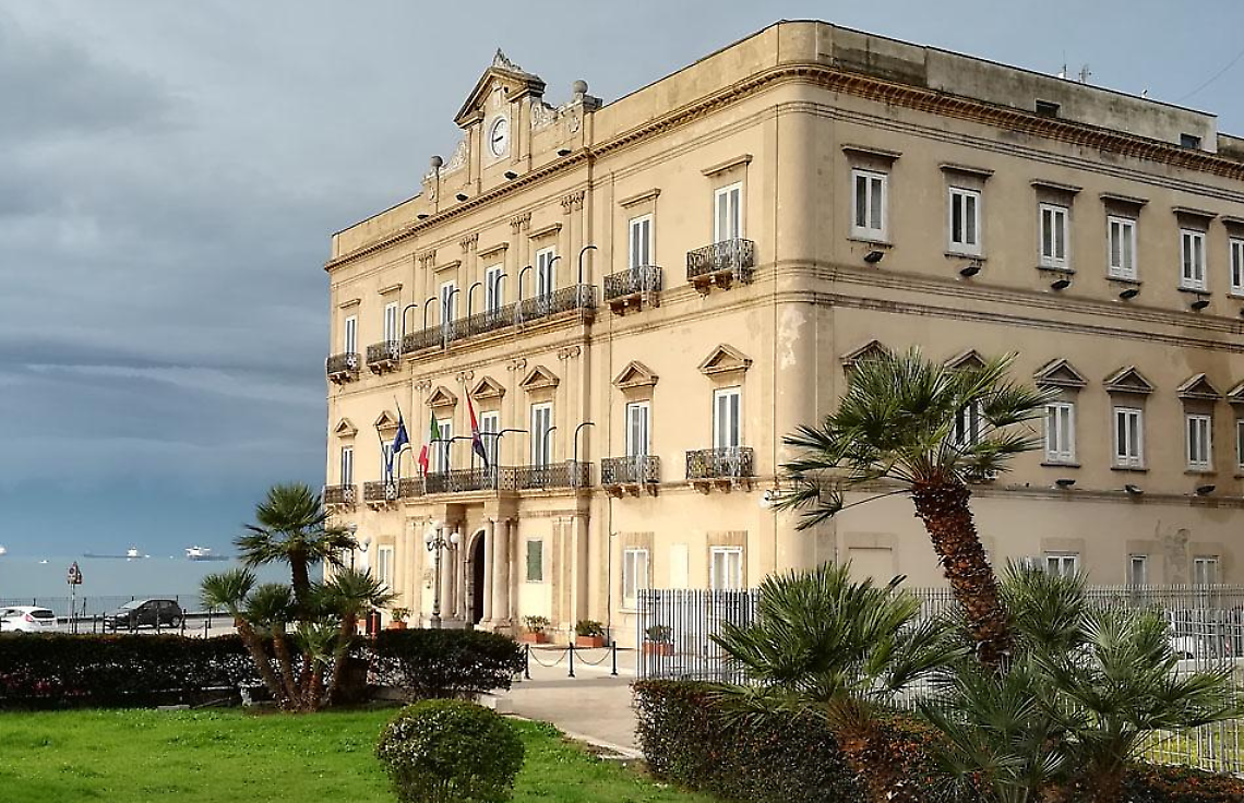 Una veduta di Palazzo di Città, sede dell'amministrazione comunale di Taranto