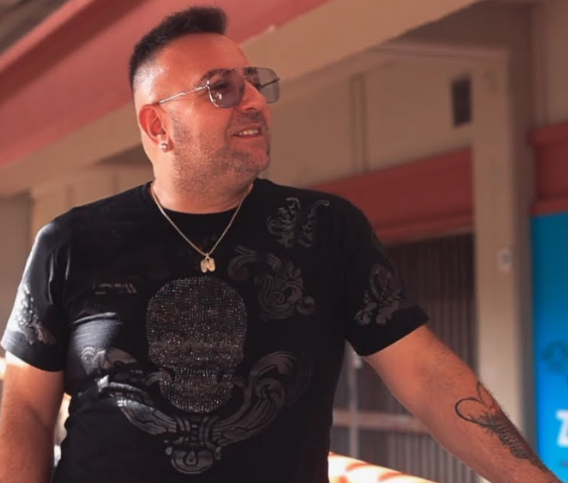 Il cantante neomelodico, Nino Fiorello