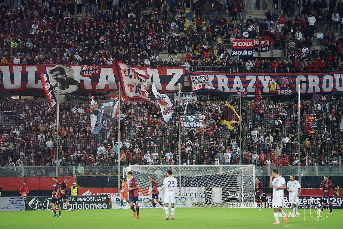 Il Taranto calcio allo Iacovone
