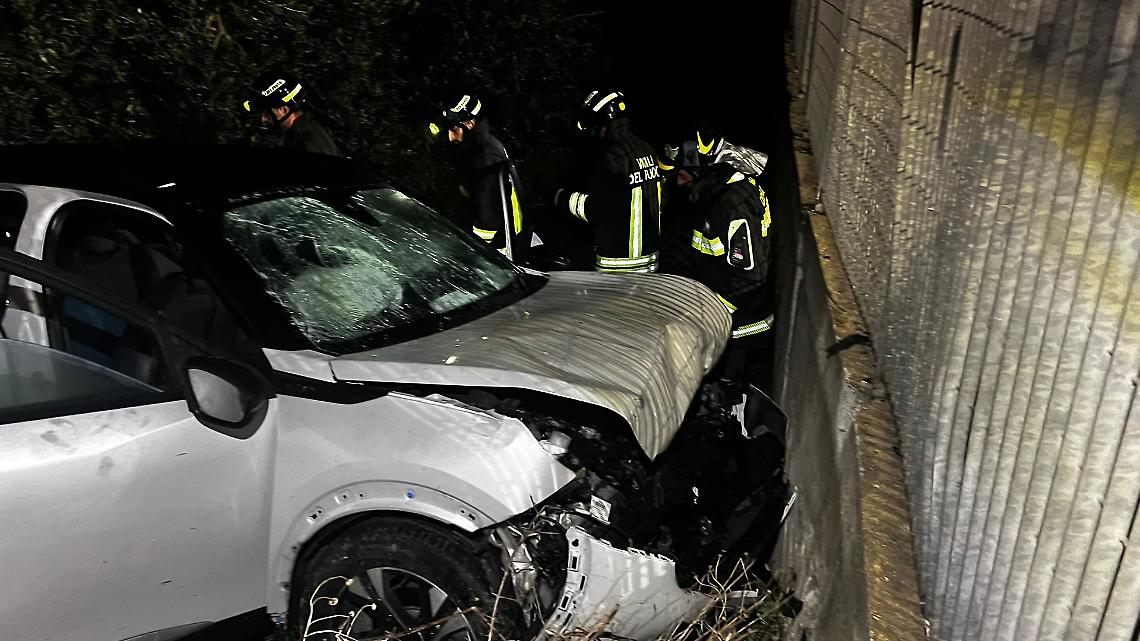 L'auto coinvolta nell'incidente di questa notte - foto di Francesco Manfuso