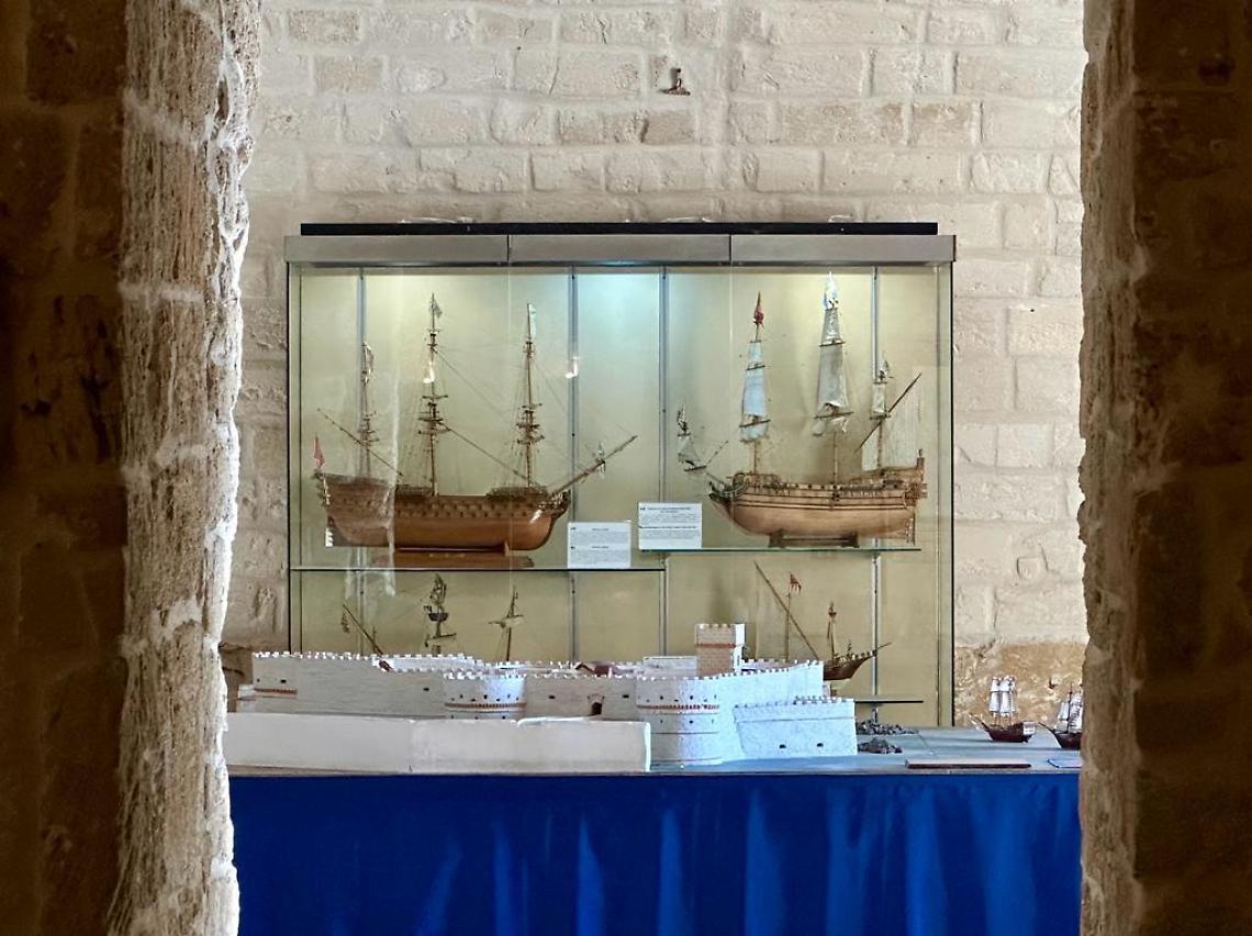 Modelli in mostra al Castello Aragonese