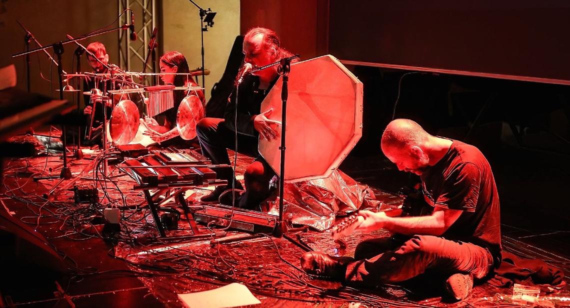 La band "Teatro satanico"