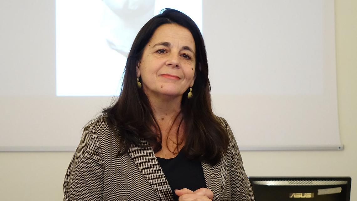 Stella Falzone