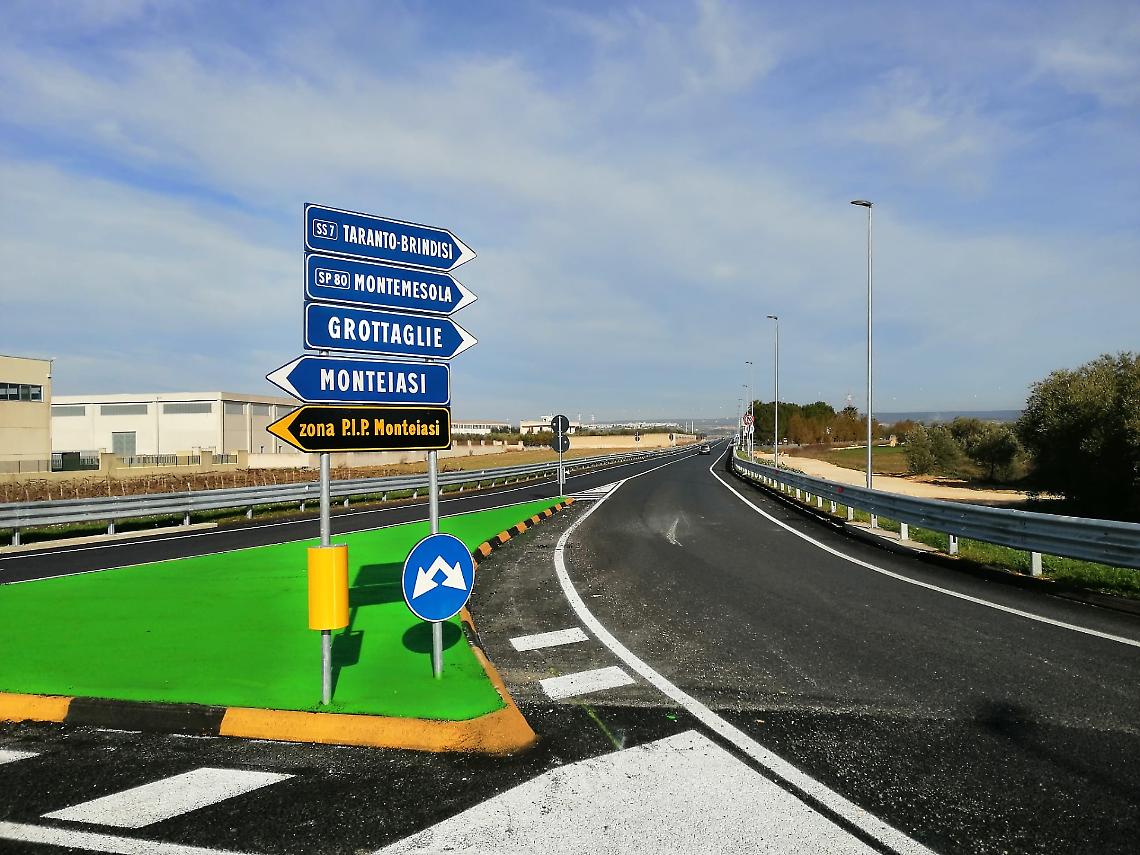 La bretella di collegamento con l'aeroporto di Taranto-Grottaglie