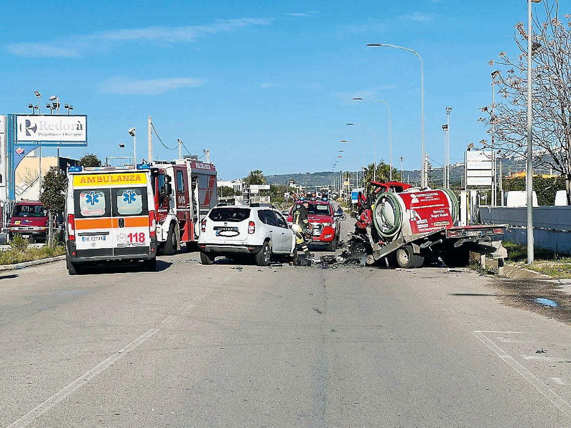 Il luogo dell'incidente mortale (foto Francesco Manfuso)