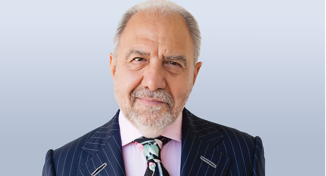 Il giornalista, Antonio Caprarica