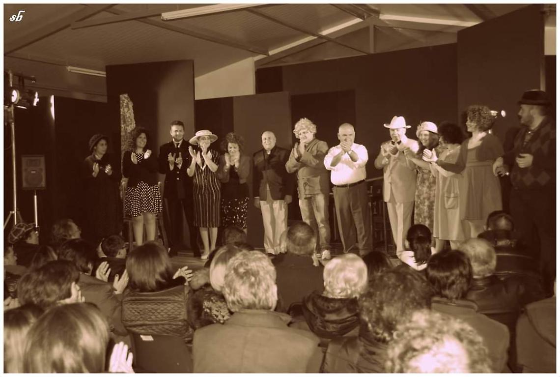 La Compagnia "Spazio Teatro" in una foto di repertorio