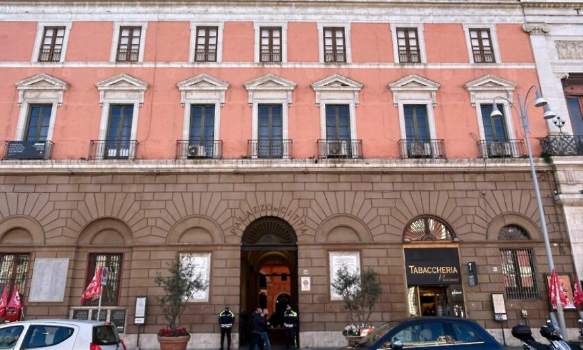Il Palazzo di Città di Bari