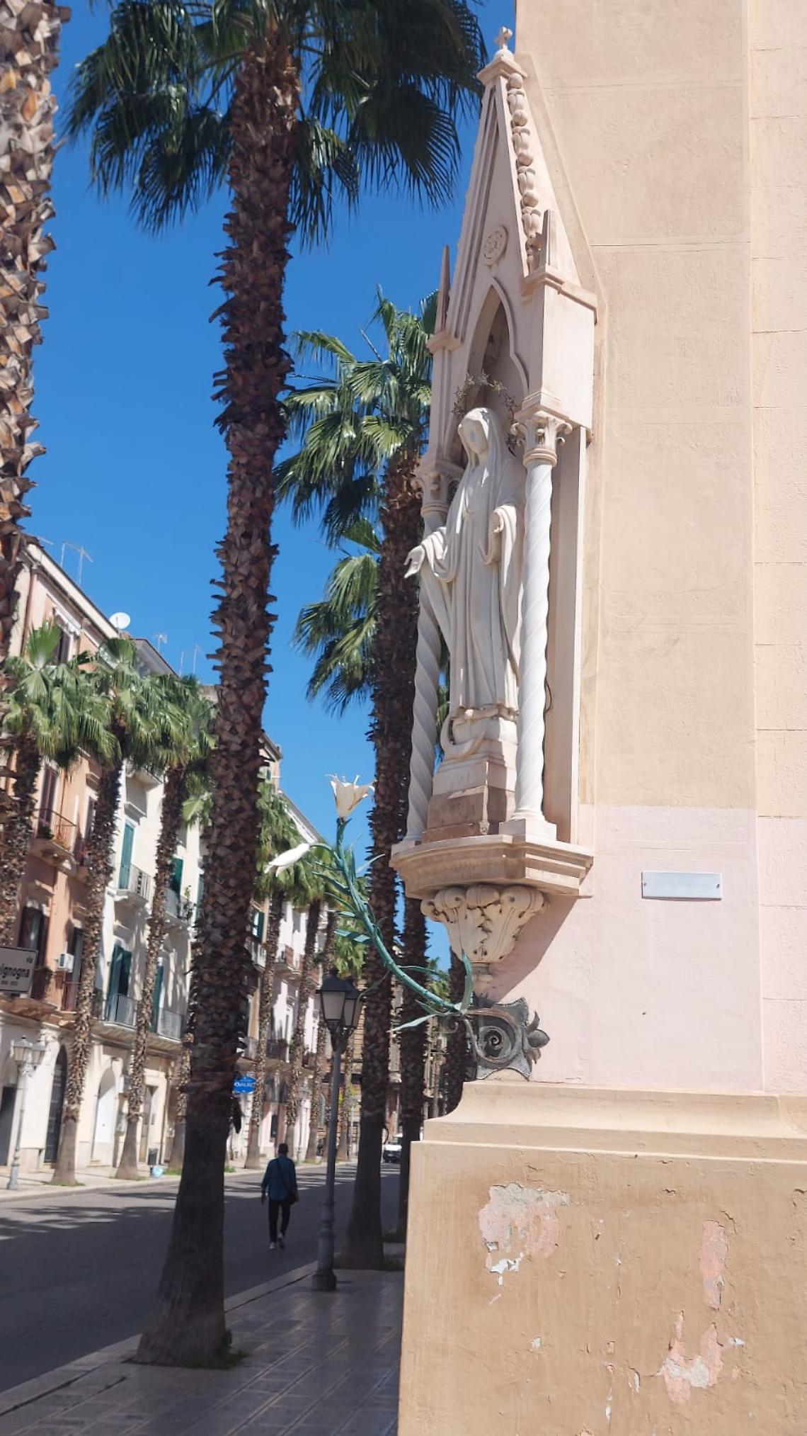 La Madonnina con la mano destra restaurata