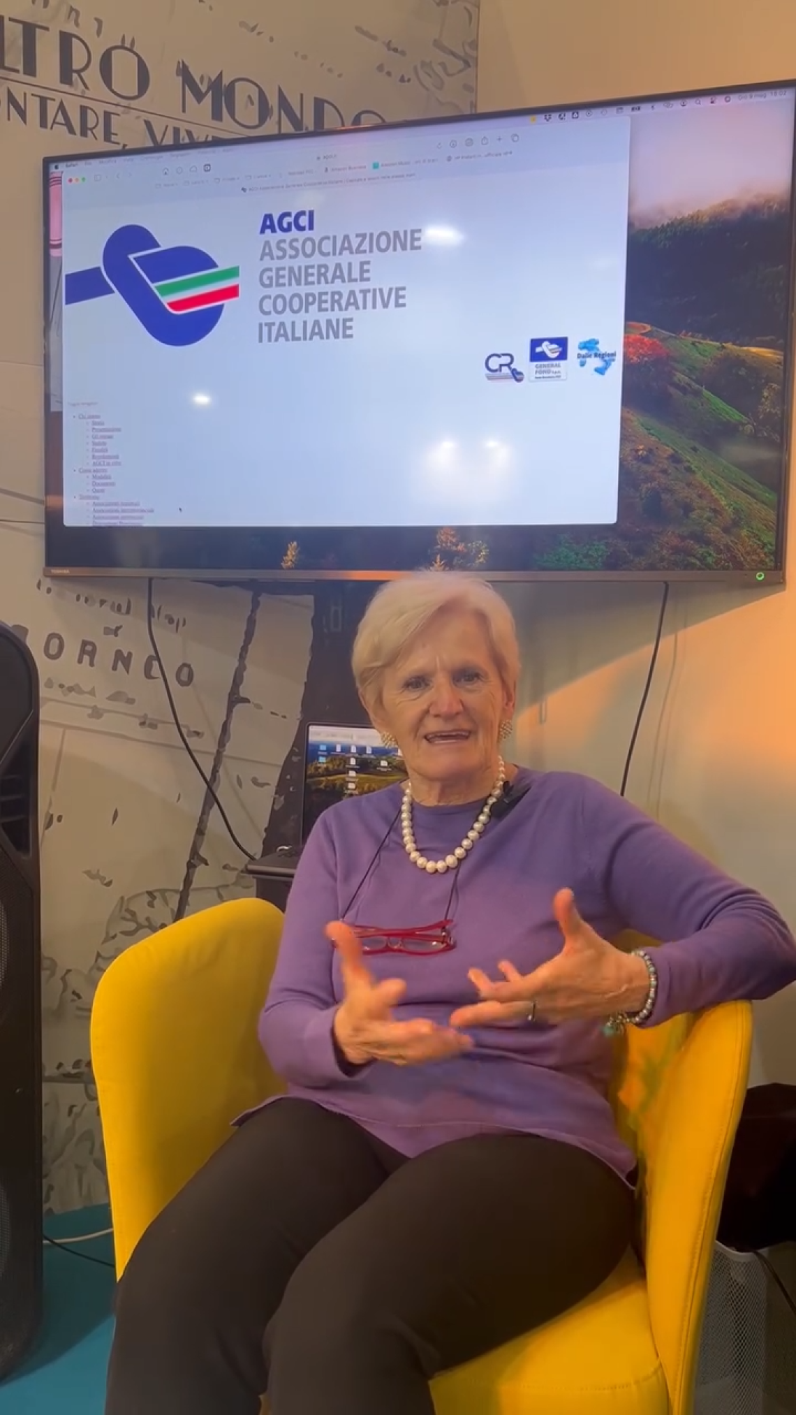 Livia Turco nello stand di Agci al Salone del Libro di Torino