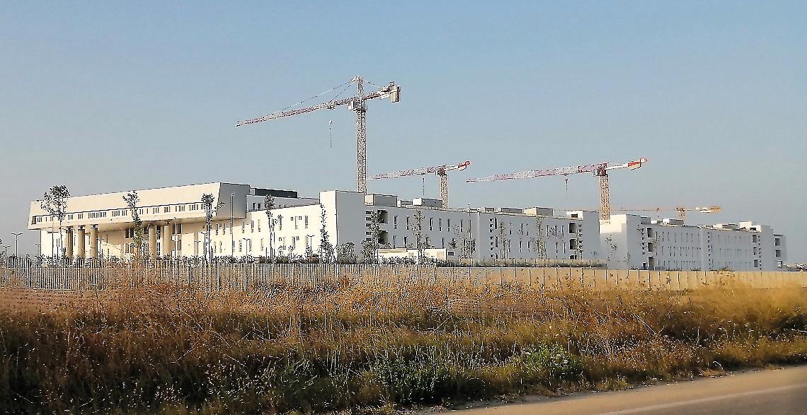 Il cantiere per la realizzazione del nuovo ospedale San Cataldo