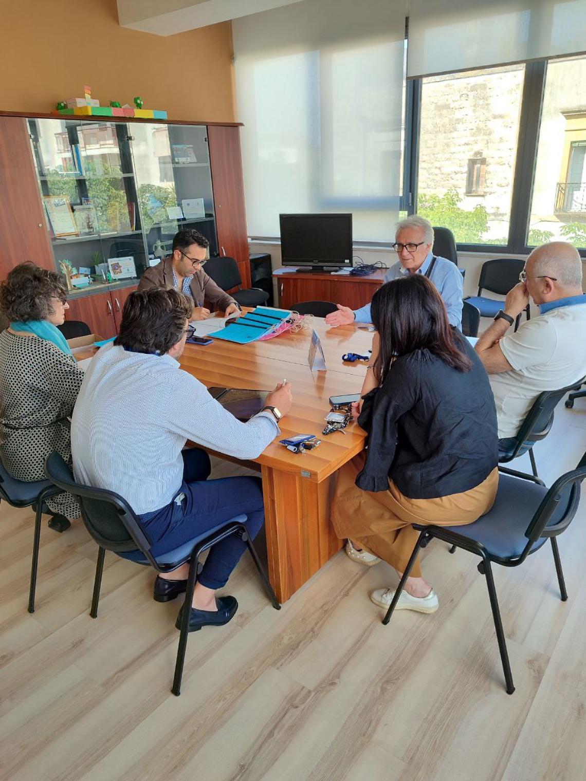 Riunione negli uffici comunali di Ginosa