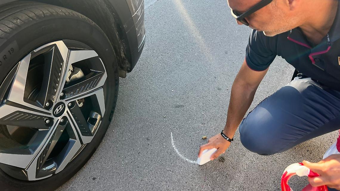 Uno dei bossoli ritrovati dalla Polizia di Stato - foto di Francesco Manfuso