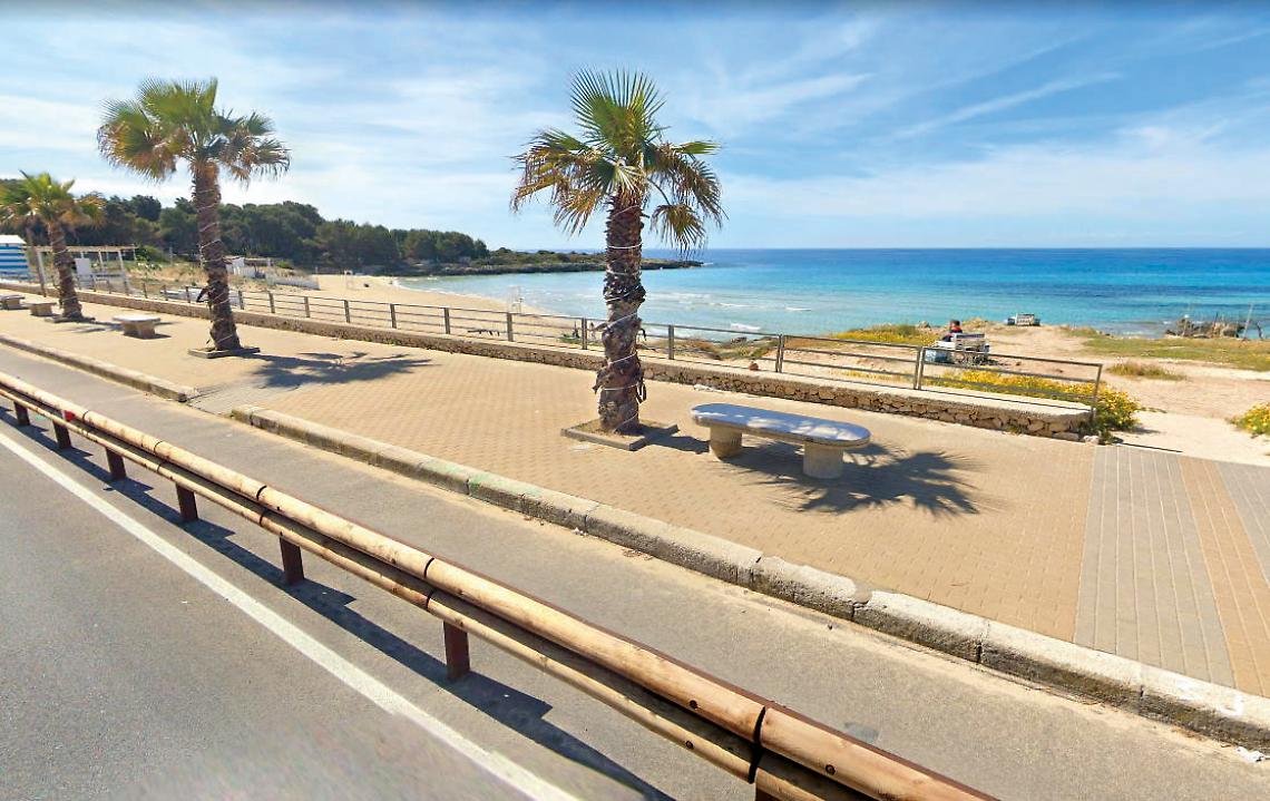 Marina di Pulsano, un tratto della litoranea