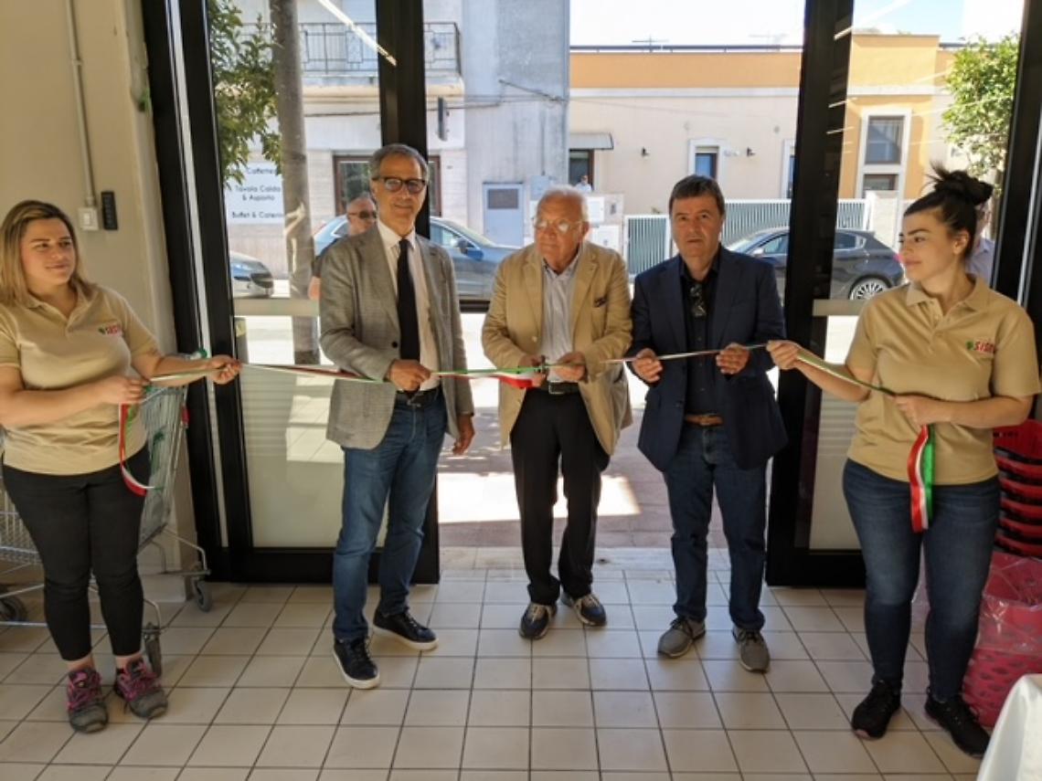 Nelle scorse settimane, il taglio del nastro ad un punto vendita del Gruppo Supercentro