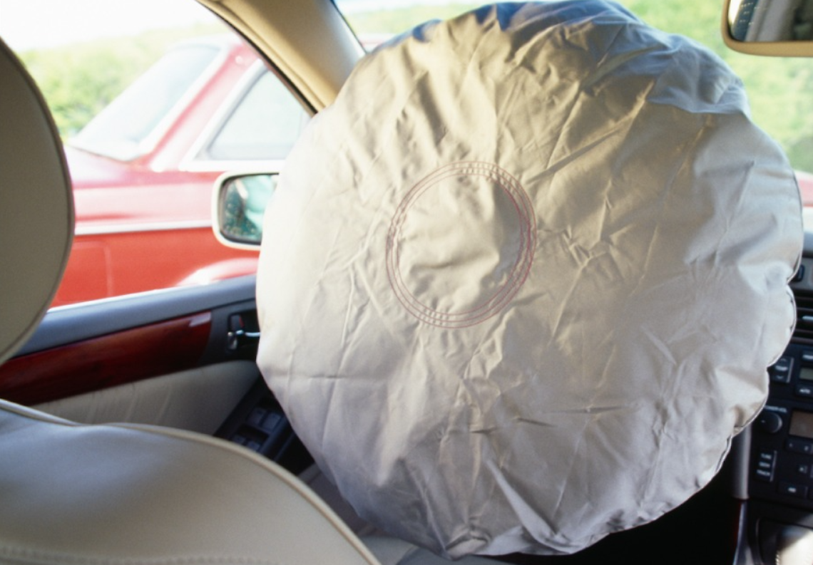 Un airbag - archivio