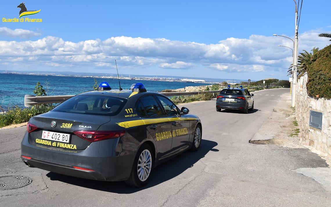 La Guardia di Finanza a Taranto