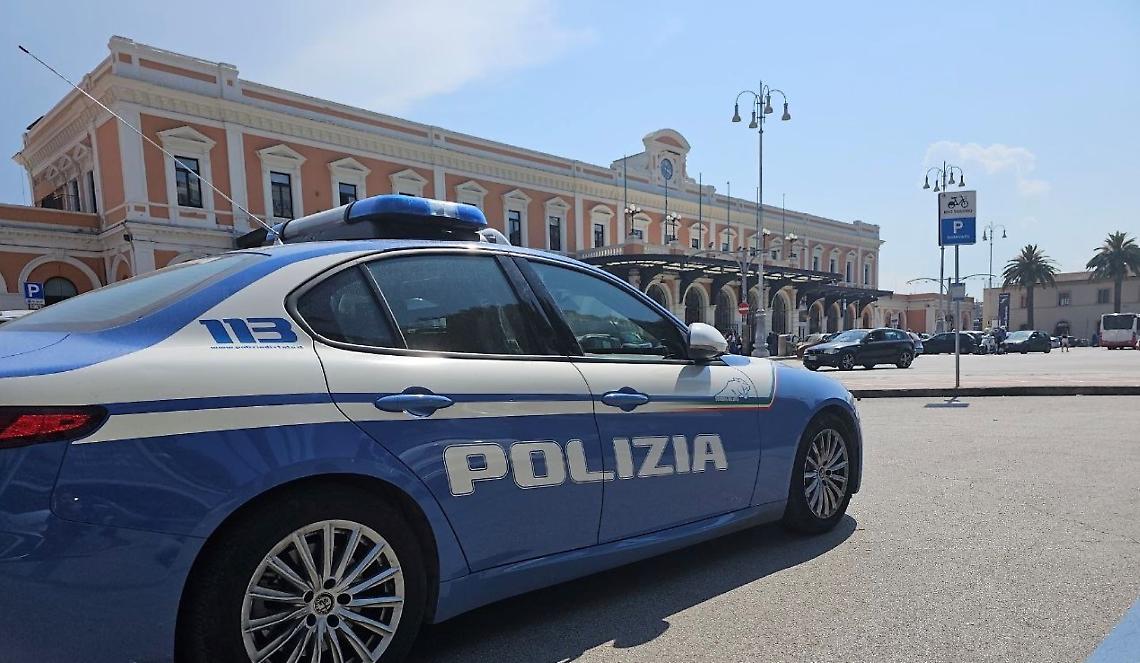 Rissa in piazza Moro a Bari