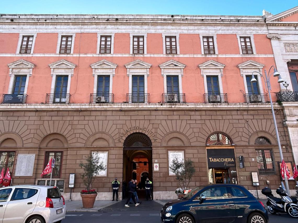 Il Palazzo di Città di Bari