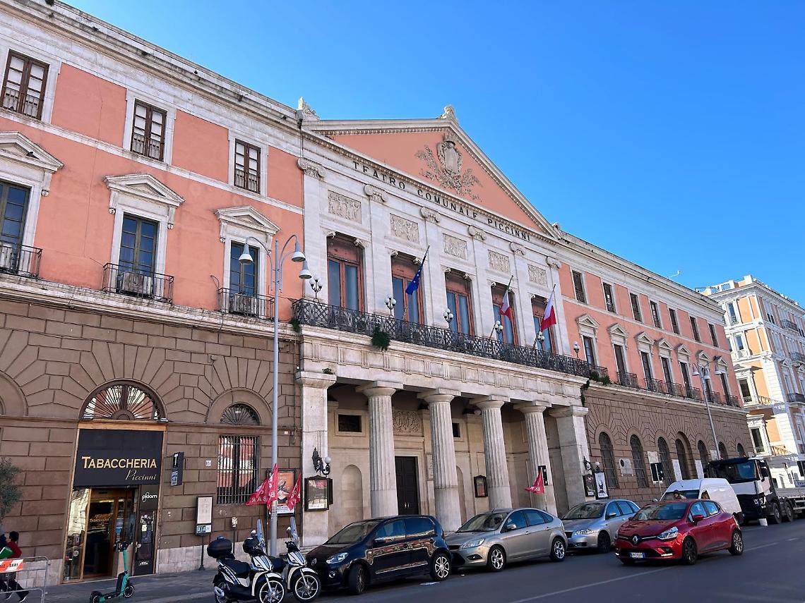 Il Palazzo di Città di Bari
