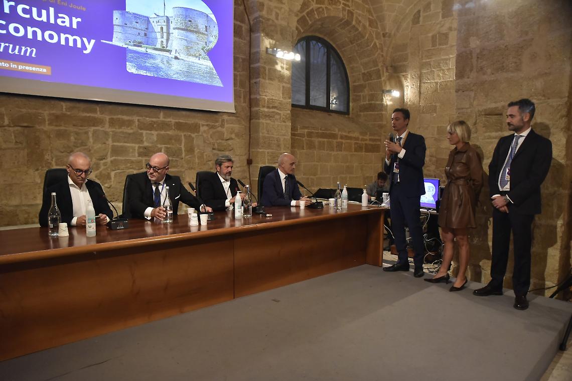 Un momento del “Re-think Circular Economy Forum” (foto d'archivio)