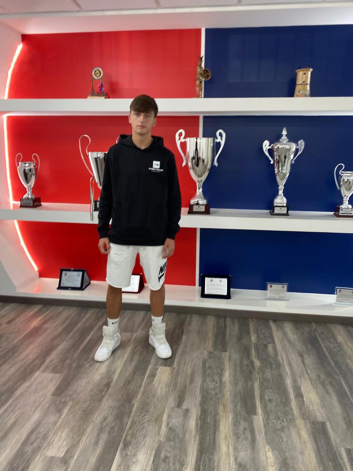 Il promettente difensore barlettano Giuseppe Mennea