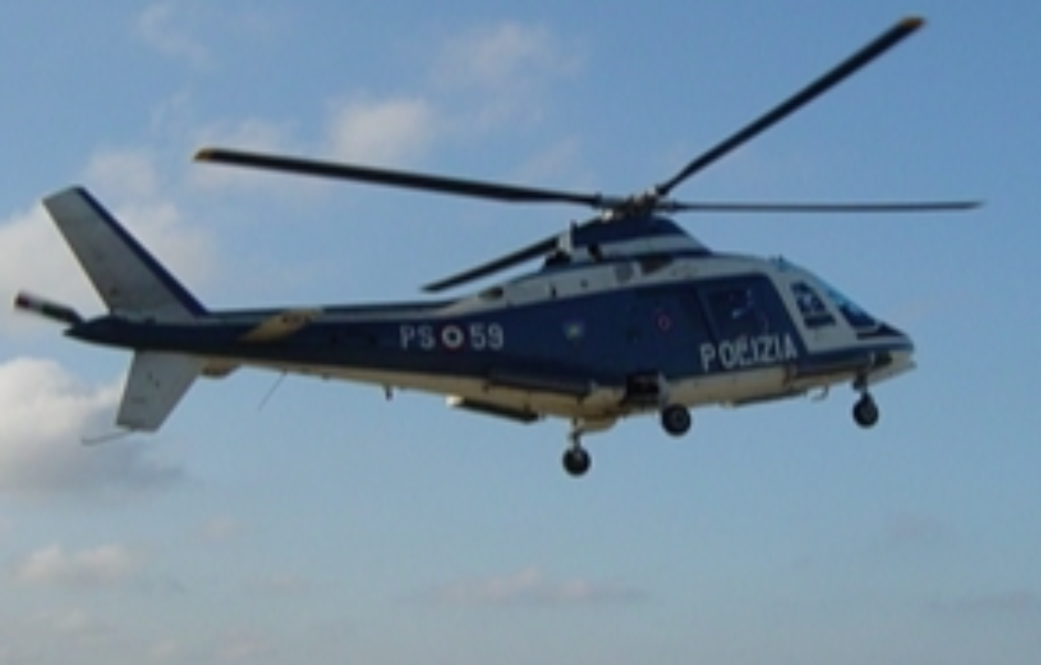 Un elicottero della Polizia di Stato - archivio
