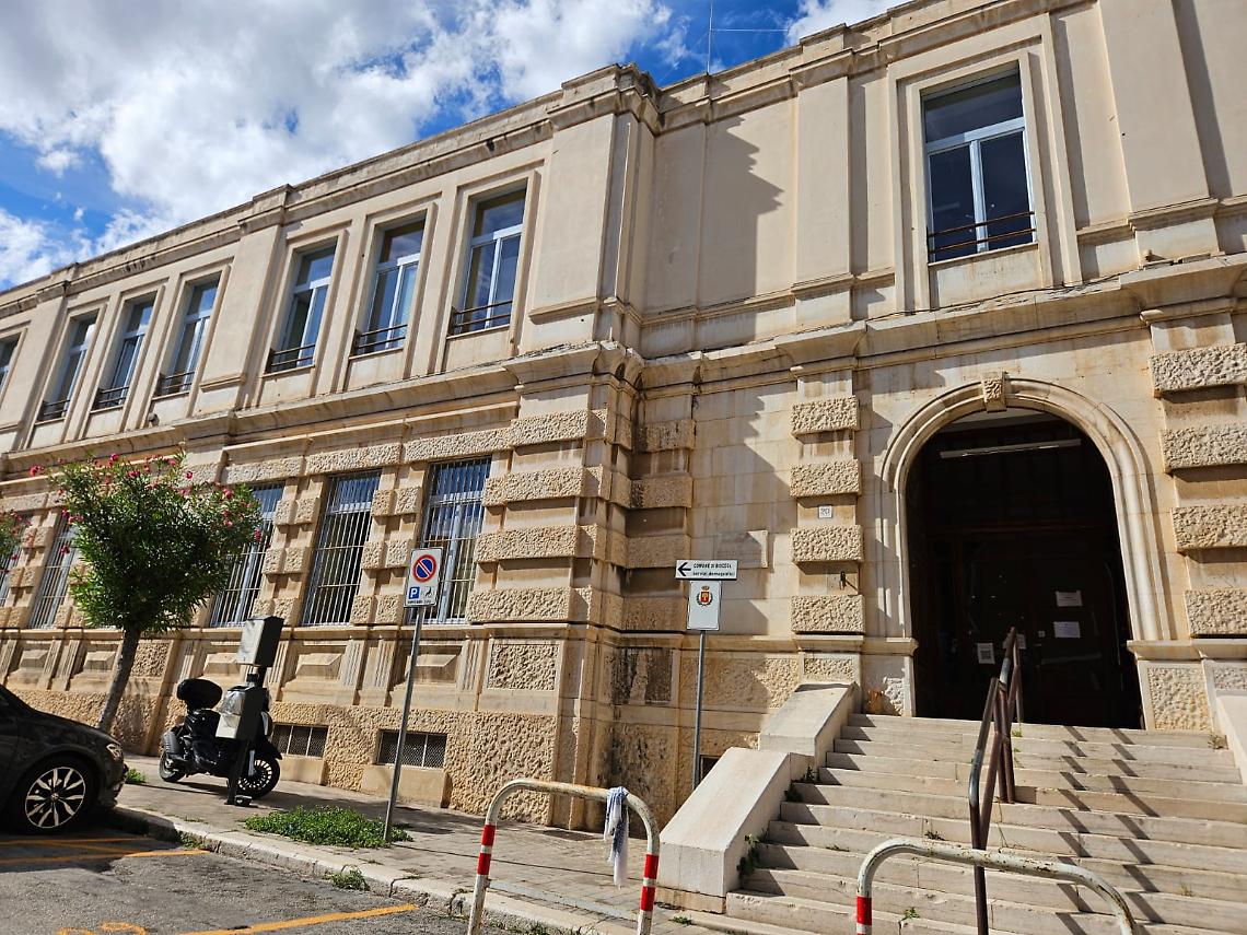 Gli uffici Demografici del Comune di Bisceglie