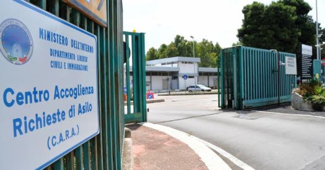 Il Centro accoglienza richieste di asilo (Cara) di Bari - archivio