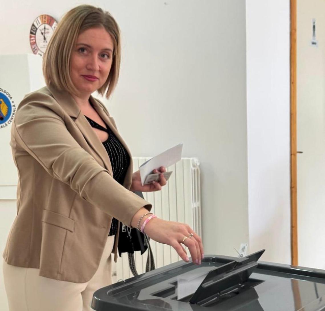 Il seggio a Lecce per il referendum di  adesione all'UE della Repubblica di Moldavia