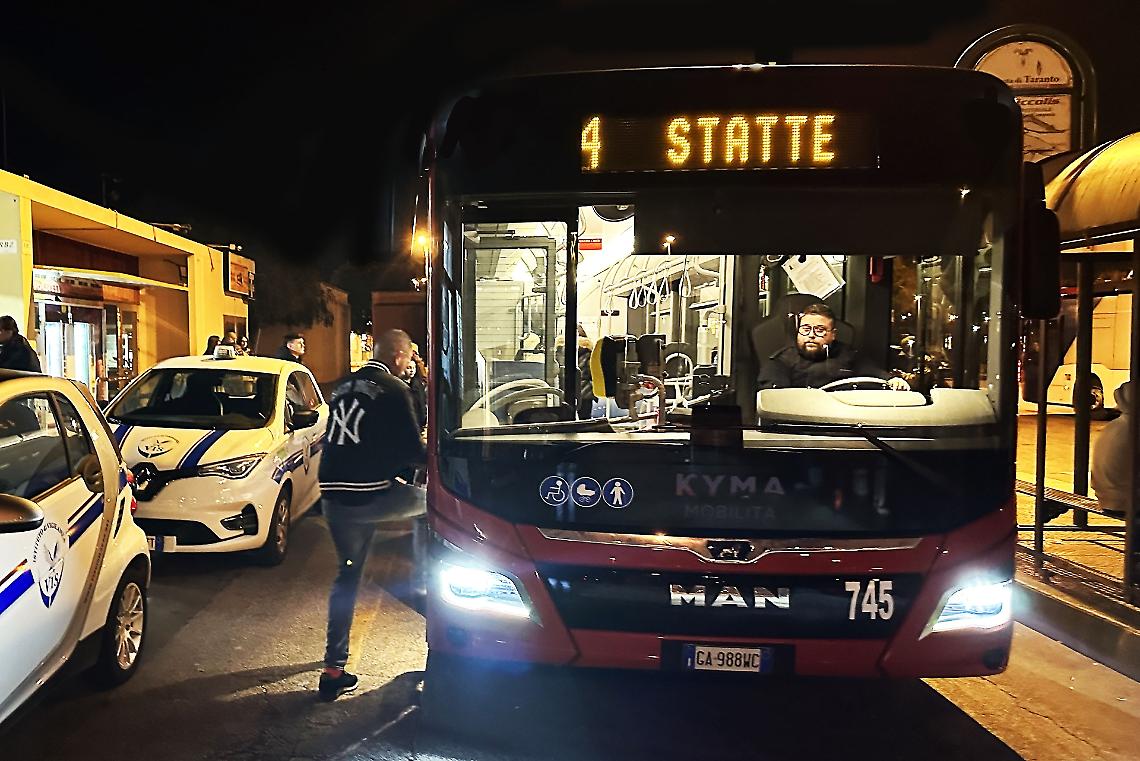 Un autobus di Kyma Mobilità